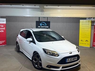 Used Ford Focus ST 2013 White Hatchback