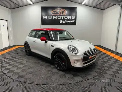 Begagnad Mini Cooper Exclusive 2019 Silver Halvkombi