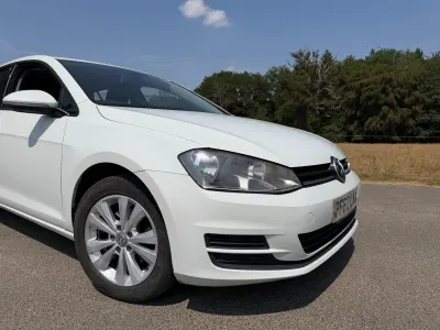 Used VW Golf VII SE 122 HP (89 kW) 2013 White Hatchback