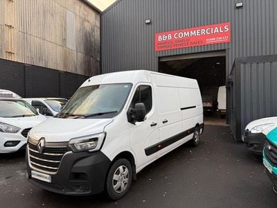White Used 2023 Renault Master Business Van | £14,995 (Good price)