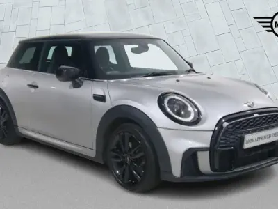 Used Mini Cooper Hatch 134 HP (98 kW) 2023 Silver Hatchback
