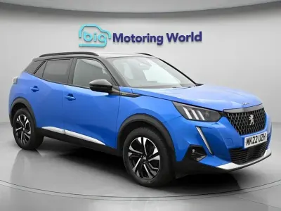 Second-hand Peugeot 2008 GT 130 CP (95 kW) 2022 Albastru SUV