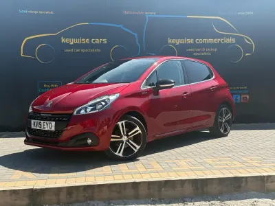 Used Peugeot 208 GT-line 2019 Red Hatchback
