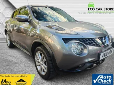 Usado Nissan Juke Acenta 110 HP (80 kW) 2016 Cinzento SUV