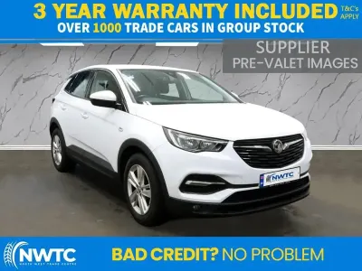 Used Vauxhall Grandland X 130 HP (95 kW) 2018 White SUV