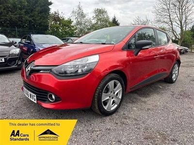 used Renault Clio IV 1.2 16V Play Euro 6 5dr