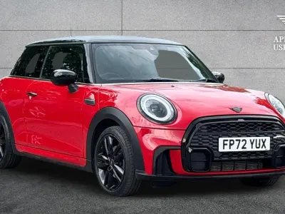 Usado Mini Cooper Hatch 134 CV (98 kW) 2023 Rojo Utilitario