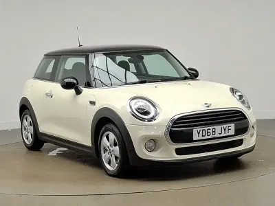 Used Mini Cooper 136 HP (100 kW) 2018 White Hatchback