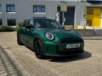 Used Mini Cooper Exclusive 134 HP (98 kW) 2023 Green Hatchback