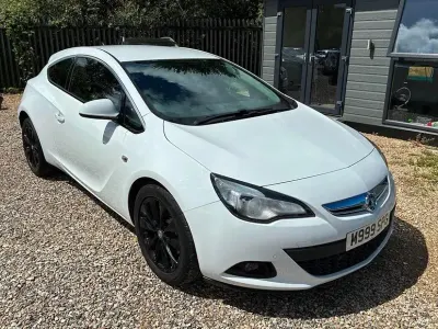 Used Vauxhall Astra GTC SRi 165 HP (121 kW) 2014 Coupe