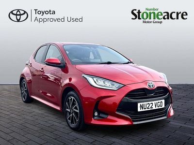 Used Toyota Yaris Hybrid Design 113 HP (83 kW) 2022 Red Hatchback