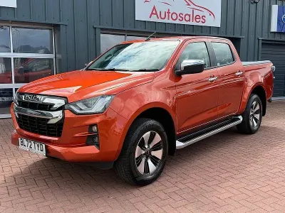 Used Isuzu D-Max 163 HP (119 kW) 2023 Orange Pickup