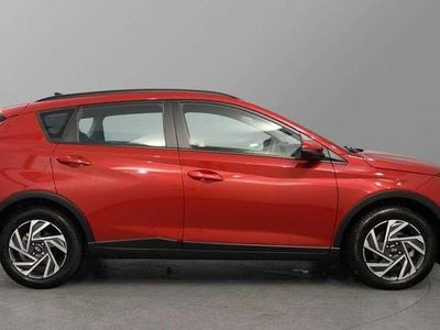 Begagnad Hyundai Bayon Advanced 100 HK (73 kW) 2024 Röd SUV