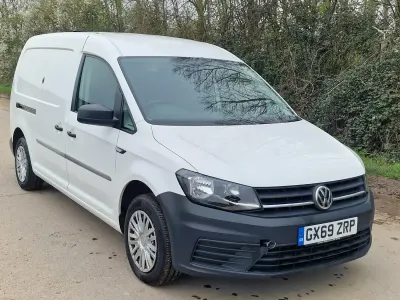 Begagnad VW Caddy Maxi Startline 102 HK (75 kW) 2020 Vit Minibuss