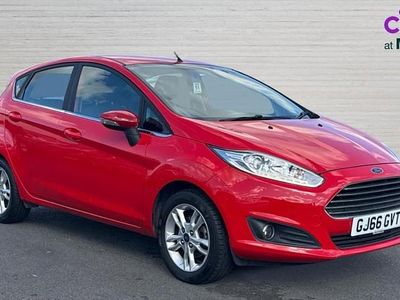 Used Ford Fiesta Zetec 82 HP (60 kW) 2016 Red