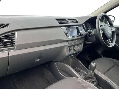 Used Skoda Fabia Colour Edition 94 HP (69 kW) 2019 Rallye green metallic black magic pearl effect Hatchback