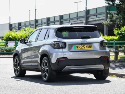 Used Jeep Avenger EV Summit 113 kW (154 HP) 2025 Grey SUV