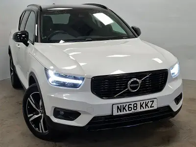 Used Volvo XC40 R-Design 156 HP (114 kW) 2018 White SUV