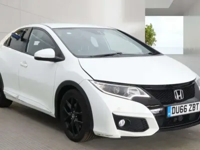 Begagnad Honda Civic Sport 2016 Vit Halvkombi