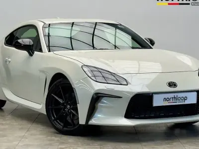 Used Toyota GR86 235 HP (172 kW) 2022 White Coupe