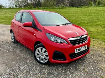 Used Peugeot 108 Active Top 72 HP (52 kW) 2019 Red Hatchback