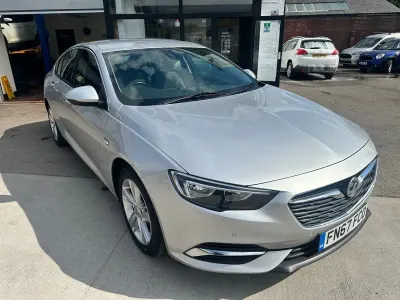 Used Vauxhall Insignia Sport 136 HP (100 kW) 2017 Silver Hatchback