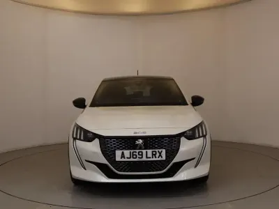 Gebraucht Peugeot 208 GT-line 99 PS (72 kW) 2020 Weiß Kleinwagen