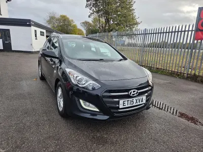 Begagnad Hyundai i30 SE 108 HK (79 kW) 2015 Svart Kombi