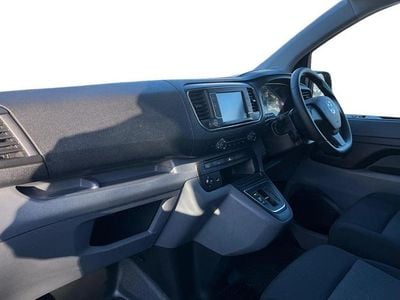 White Used 2023 Vauxhall Vivaro MPV | £14,295 (Good price)