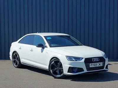 Used Audi A4 Black Edition 150 HP (110 kW) 2019 White Sedan