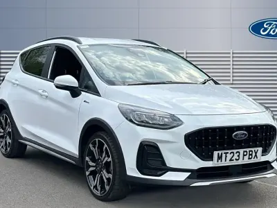 Begagnad Ford Fiesta Active X 101 HK (74 kW) 2023 Vit Halvkombi