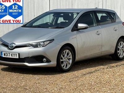 Used 2017 Toyota Auris Hybrid Business Edition | £13,299 (Fair price)