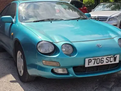 Usado Toyota Celica 116 CV (85 kW) 1996 Azul Utilitario
