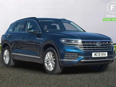 Używany VW Touareg SEL 2019 Niebieski SUV