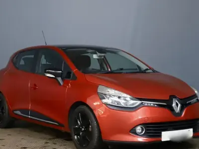 Used Renault Clio Dynamique 73 HP (53 kW) 2016 Red Hatchback