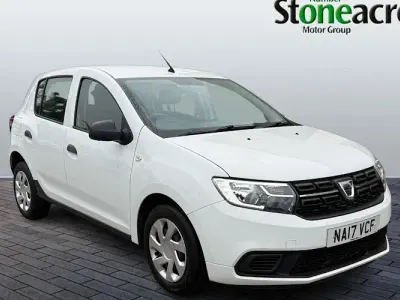 Used Dacia Sandero Ambiance 73 HP (53 kW) 2017 White Hatchback