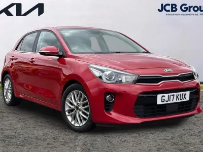 Used Kia Rio 99 HP (72 kW) 2017 Red Hatchback