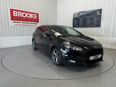 Used Ford Focus ST 185 HP (136 kW) 2017 Black Hatchback