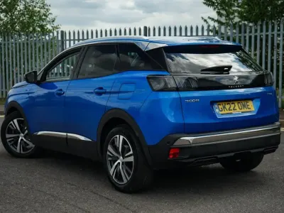 Używany Peugeot 3008 Allure Premium 222 KM (163 kW) 2022 Niebieski SUV