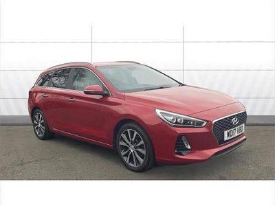 Used Hyundai i30 Premium 140 HP (102 kW) 2017 Red Estate