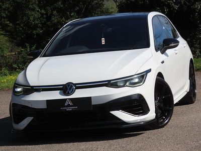 Second-hand VW Golf VIII R 2022 Alb Hatchback