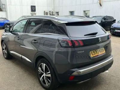 Used Peugeot 3008 GT-line 300 HP (220 kW) 2022 Grey SUV