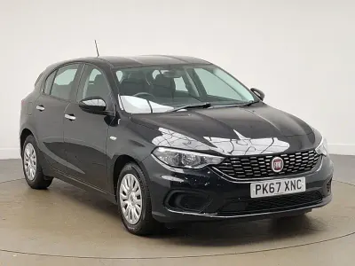 Used Fiat Tipo Easy 95 HP (69 kW) 2017 Black Hatchback