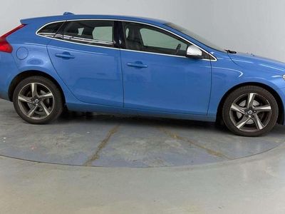 Begagnad Volvo V40 R-Design 120 HK (88 kW) 2015 Blå Halvkombi