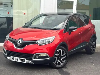Used Renault Captur Signature 90 HP (66 kW) 2016 Red SUV