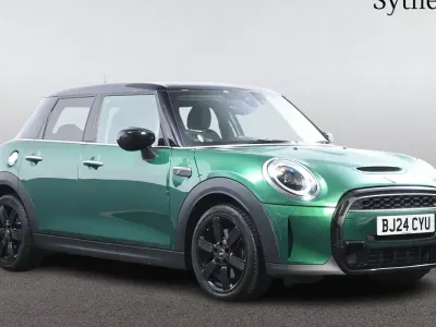 Used Mini Cooper S Classic 176 HP (129 kW) 2024 Green Hatchback