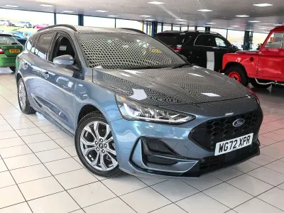 Used Ford Focus ST-Line 125 HP (91 kW) 2022 Blue Estate