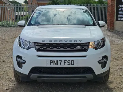 Used Land Rover Discovery Sport SE 2017 White SUV