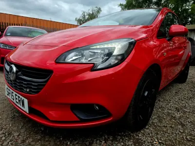 Käytetty Vauxhall Corsa Design Edition 2015 Punainen Viistoperä