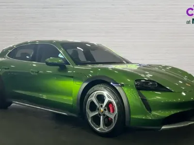 Used Porsche Taycan 4S Cross Turismo Cross Turismo 419 kW (571 HP) 2023 Green Estate